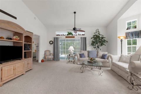 House in Weeki Wachee, Florida 2 bedrooms, 128.02 sq.m. № 1846563 - photo 3