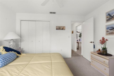 Villa ou maison à vendre à Weeki Wachee, Floride: 2 chambres, 128.02 m2 № 1846563 - photo 17
