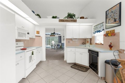 Villa ou maison à vendre à Weeki Wachee, Floride: 2 chambres, 128.02 m2 № 1846563 - photo 9