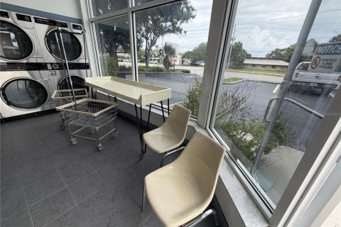 Propiedad comercial en venta en Seminole, Florida, 167.22 m2 № 2092171 - foto 24