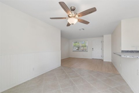 Villa ou maison à vendre à Seminole, Floride: 3 chambres, 87.61 m2 № 2200250 - photo 10