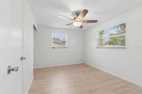 Villa ou maison à vendre à Seminole, Floride: 3 chambres, 87.61 m2 № 2200250 - photo 27
