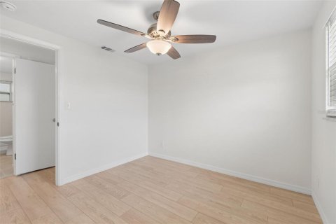 Villa ou maison à vendre à Seminole, Floride: 3 chambres, 87.61 m2 № 2200250 - photo 20