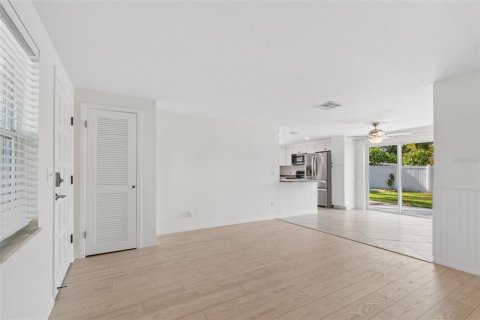 Villa ou maison à vendre à Seminole, Floride: 3 chambres, 87.61 m2 № 2200250 - photo 7