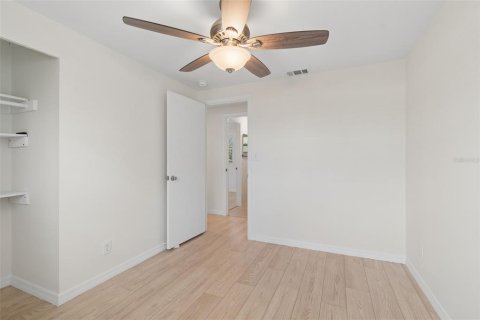 Villa ou maison à vendre à Seminole, Floride: 3 chambres, 87.61 m2 № 2200250 - photo 21