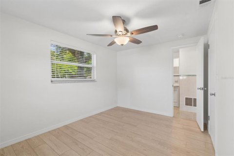 Villa ou maison à vendre à Seminole, Floride: 3 chambres, 87.61 m2 № 2200250 - photo 28