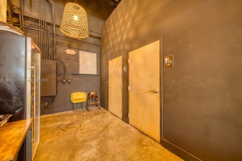 Immobilier commercial à vendre à Miami, Floride № 1891597 - photo 8