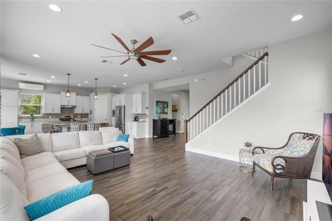 Villa ou maison à vendre à Orlando, Floride: 4 chambres, 259.2 m2 № 1900028 - photo 6