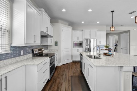 Villa ou maison à vendre à Orlando, Floride: 4 chambres, 259.2 m2 № 1900028 - photo 10