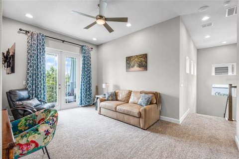 Villa ou maison à vendre à Orlando, Floride: 4 chambres, 259.2 m2 № 1900028 - photo 25
