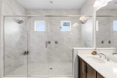 Villa ou maison à vendre à Orlando, Floride: 4 chambres, 259.2 m2 № 1900028 - photo 20