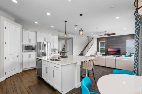Villa ou maison à vendre à Orlando, Floride: 4 chambres, 259.2 m2 № 1900028 - photo 11