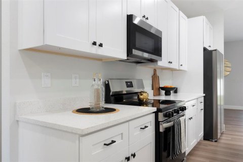 Villa ou maison à vendre à Saint Petersburg, Floride: 3 chambres, 149.11 m2 № 2094378 - photo 6