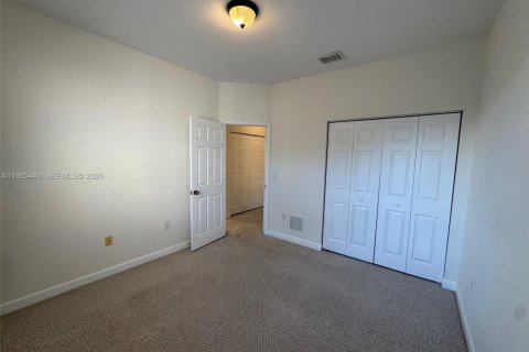 Touwnhouse à vendre à Miami, Floride: 3 chambres, 161.93 m2 № 2010227 - photo 16