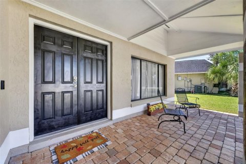 Villa ou maison à vendre à Orlando, Floride: 3 chambres, 151.8 m2 № 2430344 - photo 3