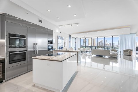 Купить кондоминиум в Авентура, Флорида 2 спальни, 228.73м2, № 1692886 - фото 13
