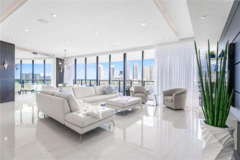 Купить кондоминиум в Авентура, Флорида 2 спальни, 228.73м2, № 1692886 - фото 6