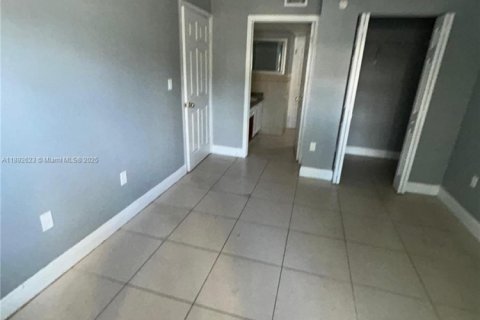 Copropriété à louer à Miami, Floride: 1 chambre, 62.8 m2 № 1946388 - photo 6