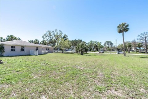 Land in New Port Richey, Florida № 1592713 - photo 12