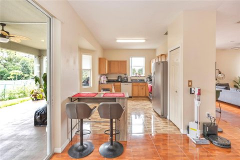 House in Eustis, Florida 4 bedrooms, 173.08 sq.m. № 1566161 - photo 8