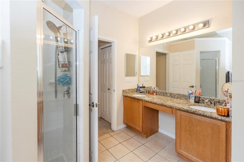 House in Eustis, Florida 4 bedrooms, 173.08 sq.m. № 1566161 - photo 15