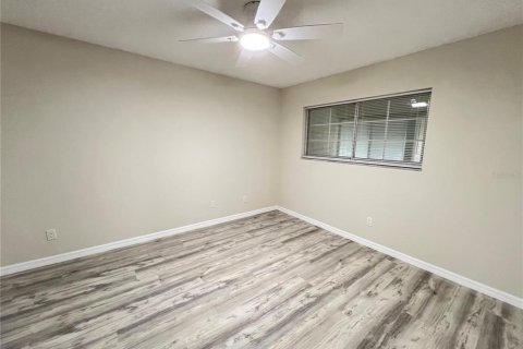 Condo in Ocala, Florida, 2 bedrooms № 2199728 - photo 17