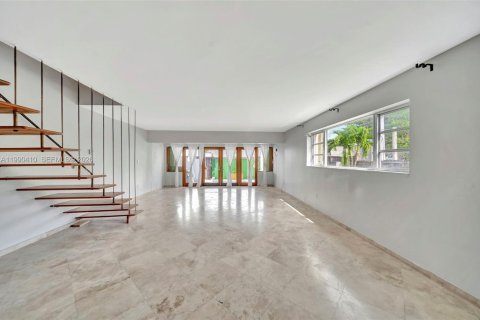 Купить таунхаус в Норт-Майами, Флорида 2 спальни, 143.81м2, № 2056111 - фото 10