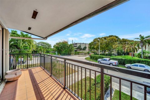 Купить таунхаус в Норт-Майами, Флорида 2 спальни, 143.81м2, № 2056111 - фото 27