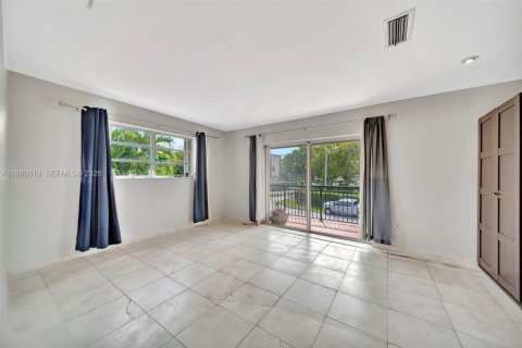 Купить таунхаус в Норт-Майами, Флорида 2 спальни, 143.81м2, № 2056111 - фото 23