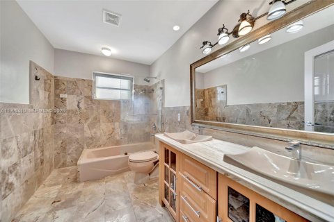 Купить таунхаус в Норт-Майами, Флорида 2 спальни, 143.81м2, № 2056111 - фото 22