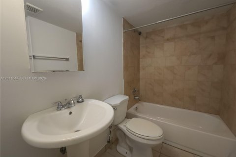 Townhouse in Miami, Florida 3 bedrooms, 123.56 sq.m. № 2075043 - photo 6
