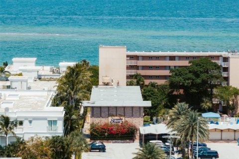 Condominio en alquiler en Pompano Beach, Florida, 1 dormitorio, 55.74 m2 № 1175162 - foto 1