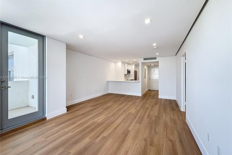 Condominio en venta en Miami Beach, Florida, 1 dormitorio, 74.04 m2 № 1939702 - foto 17