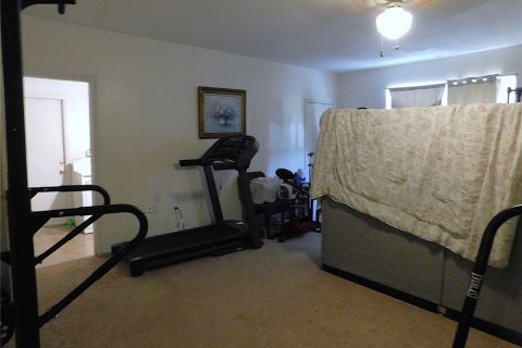 House in Ocala, Florida 2 bedrooms, 104.14 sq.m. № 2151319 - photo 24
