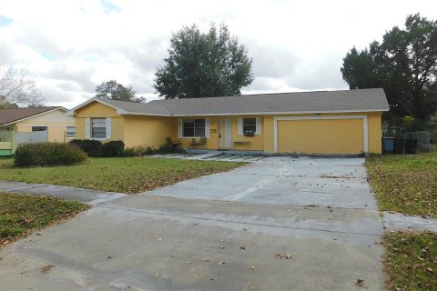 House in Ocala, Florida 2 bedrooms, 104.14 sq.m. № 2151319 - photo 5