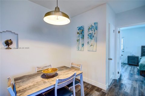 Купить коммерческую недвижимость в Майами, Флорида № 1966469 - фото 11