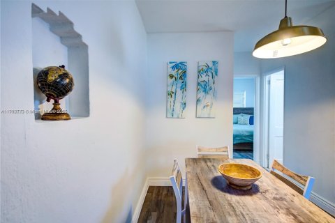 Купить коммерческую недвижимость в Майами, Флорида № 1966469 - фото 9