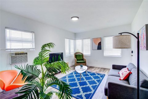 Купить коммерческую недвижимость в Майами, Флорида № 1966469 - фото 7