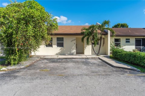 Townhouse in Miami, Florida 3 bedrooms, 90.12 sq.m. № 1953054 - photo 2