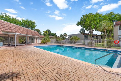 Condominio en venta en Davie, Florida, 2 dormitorios, 92.9 m2 № 2243448 - foto 18