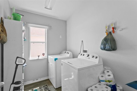 Villa ou maison à vendre à Kissimmee, Floride: 4 chambres, 174.84 m2 № 1590436 - photo 23
