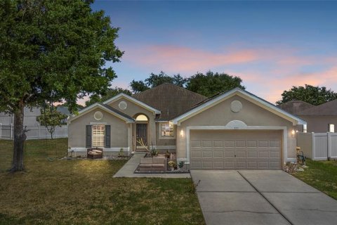 Villa ou maison à vendre à Kissimmee, Floride: 4 chambres, 174.84 m2 № 1590436 - photo 1
