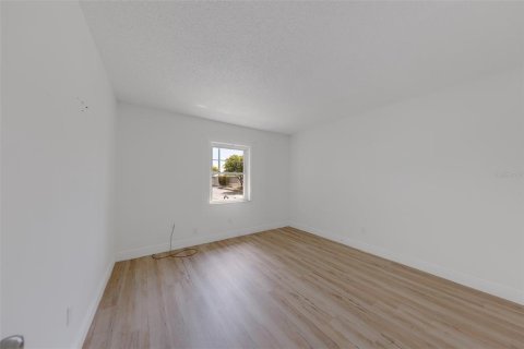 Condo in Tampa, Florida, 2 bedrooms  № 2378049 - photo 18