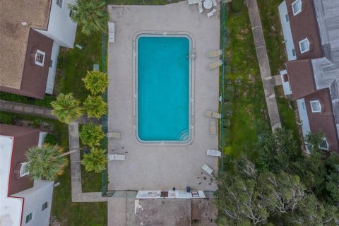 Condo in Tampa, Florida, 2 bedrooms  № 2378049 - photo 28