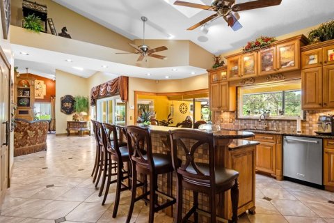 Villa ou maison à vendre à Sorrento, Floride: 4 chambres, 310.11 m2 № 2092212 - photo 28
