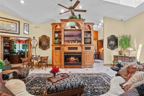 Villa ou maison à vendre à Sorrento, Floride: 4 chambres, 310.11 m2 № 2092212 - photo 25