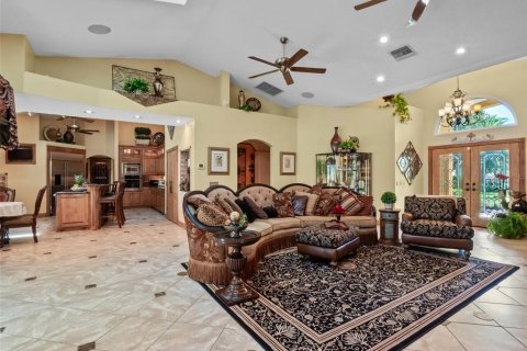 Villa ou maison à vendre à Sorrento, Floride: 4 chambres, 310.11 m2 № 2092212 - photo 23