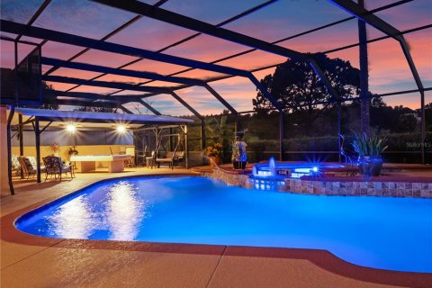 Villa ou maison à vendre à Sorrento, Floride: 4 chambres, 310.11 m2 № 2092212 - photo 13