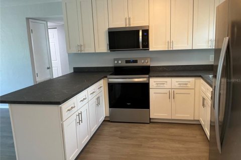 Casa en alquiler en Seminole, Florida, 2 dormitorios, 102.29 m2 № 1802261 - foto 3