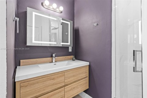 Casa en alquiler en Lauderhill, Florida, 3 dormitorios, 126.81 m2 № 1925888 - foto 19
